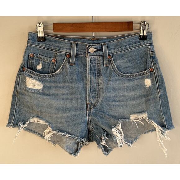 Levi’s 501 Distressed Cutoff HR Jean Denim Shorts Midrise Size 26 Cotton Women’s - Picture 1 of 7